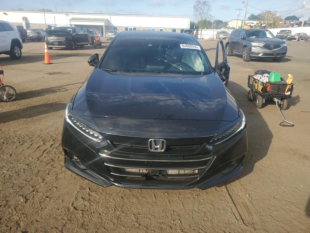 2021 Honda Accord Sport - Image 5
