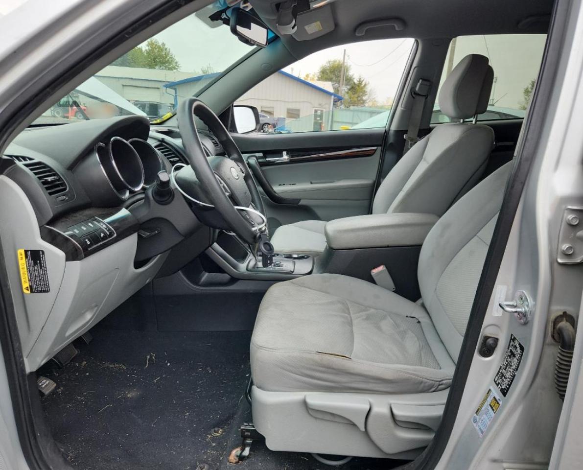 2011 Kia Sorento Base - Image 7