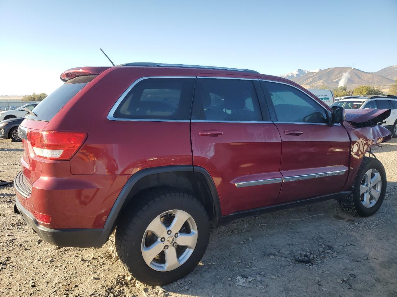 2012 Jeep Grand Cherokee Laredo - Image 3