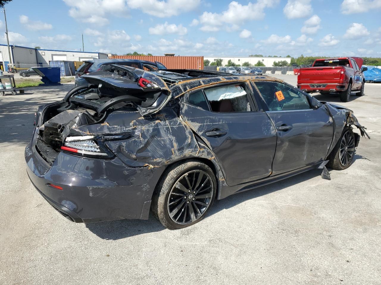 2021 Nissan Maxima Platinum - Image 3