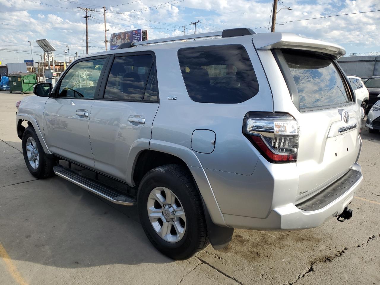 2023 Toyota 4Runner Sr5 - Фото 2