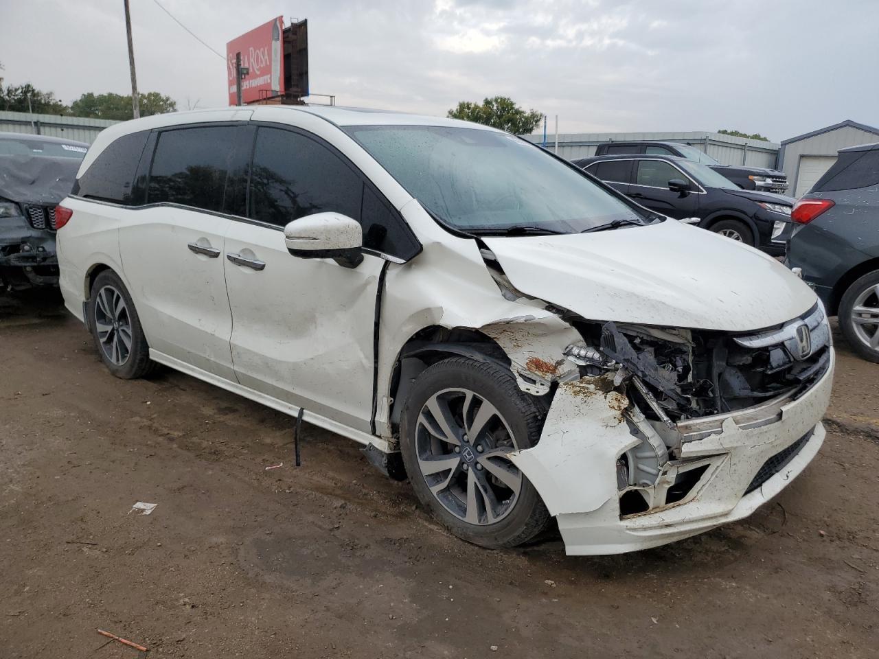 2018 Honda Odyssey Elite - Image 4