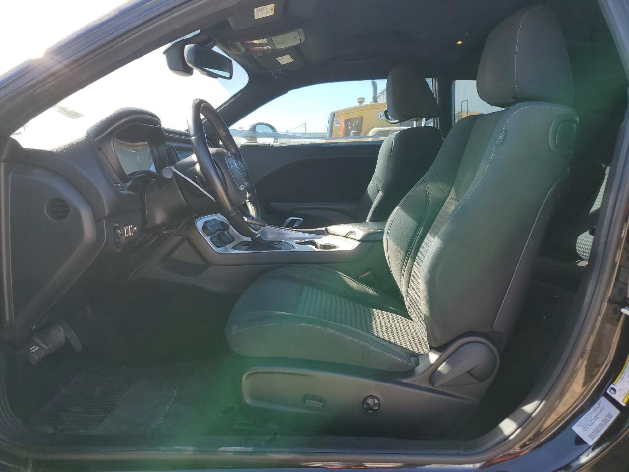2016 Dodge Challenger Sxt - Image 7