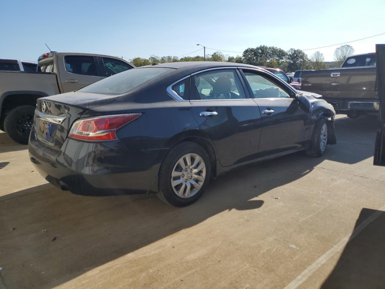 2015 Nissan Altima 2.5 - Image 3