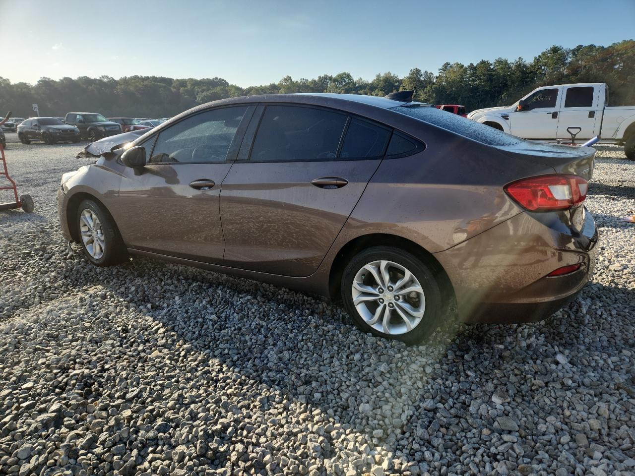 2019 Chevrolet Cruze Ls - Фото 2