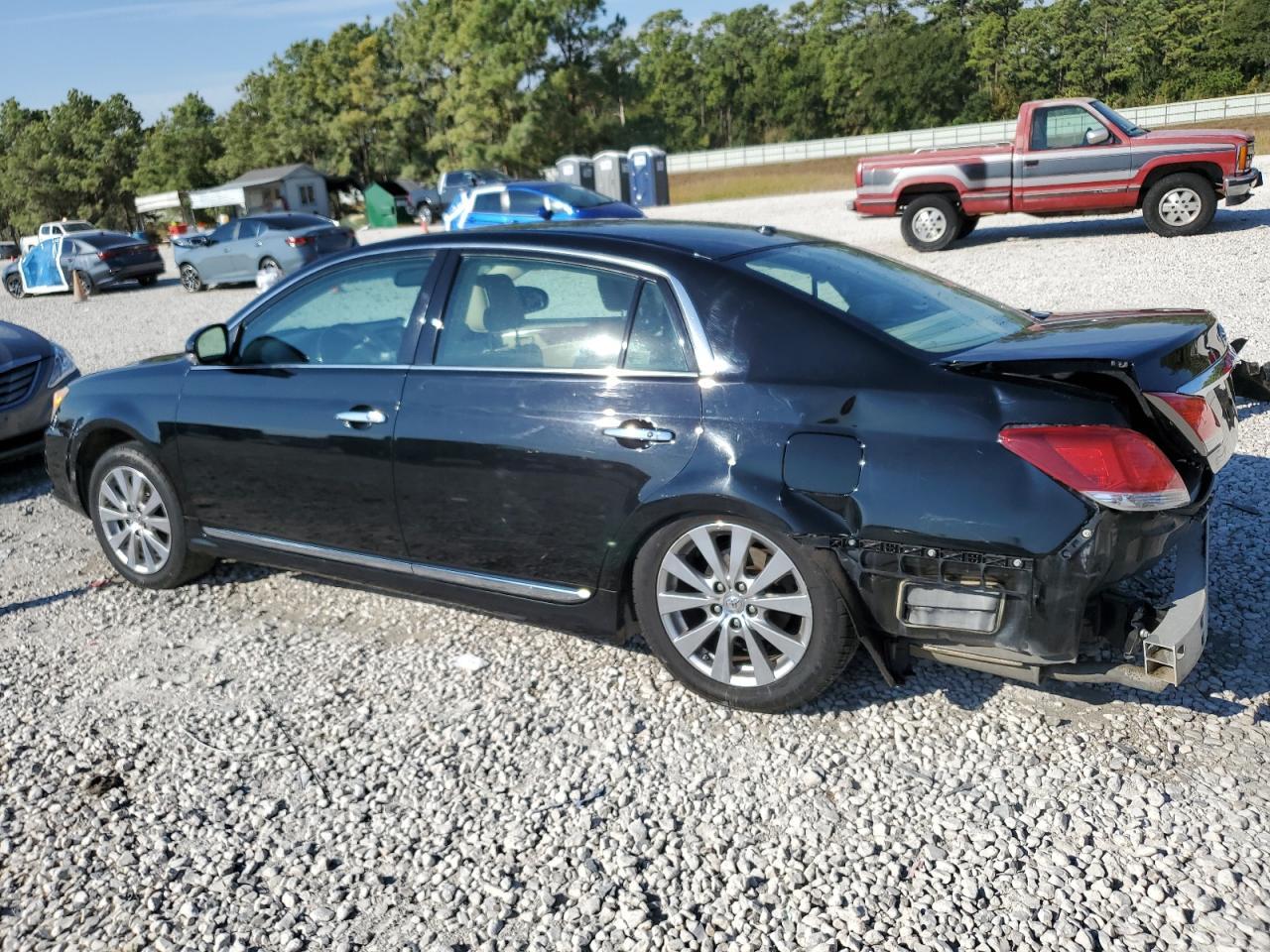 2011 Toyota Avalon Base - Фото 2