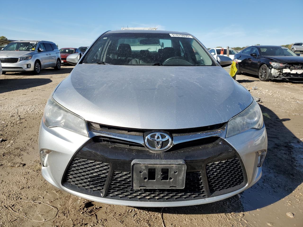 2015 Toyota Camry Le - Фото 5
