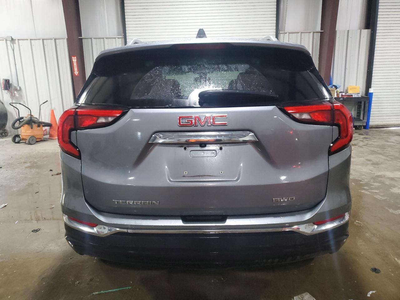 2020 GMC Terrain Slt - Image 6