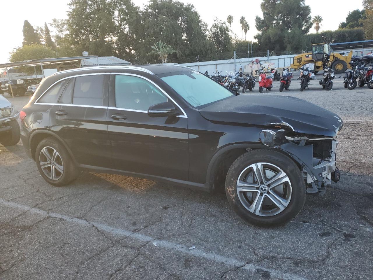 2020 Mercedes-Benz Glc 300 - Image 4