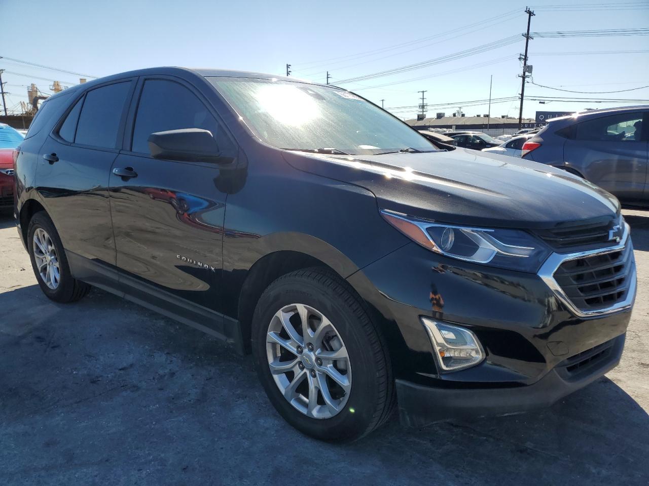 2020 Chevrolet Equinox Ls - Image 4