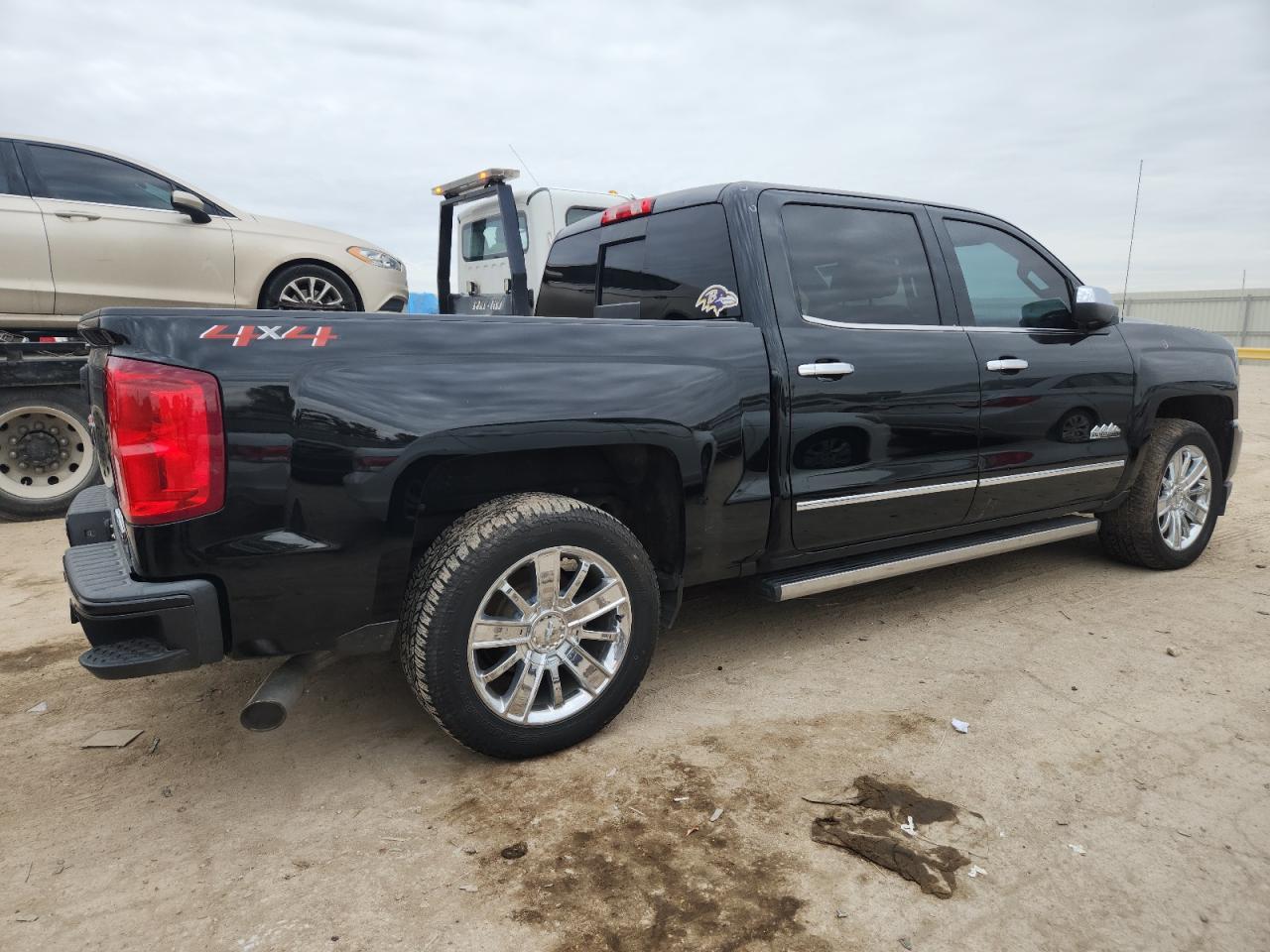 2018 Chevrolet Silverado K1500 High Country - Image 3