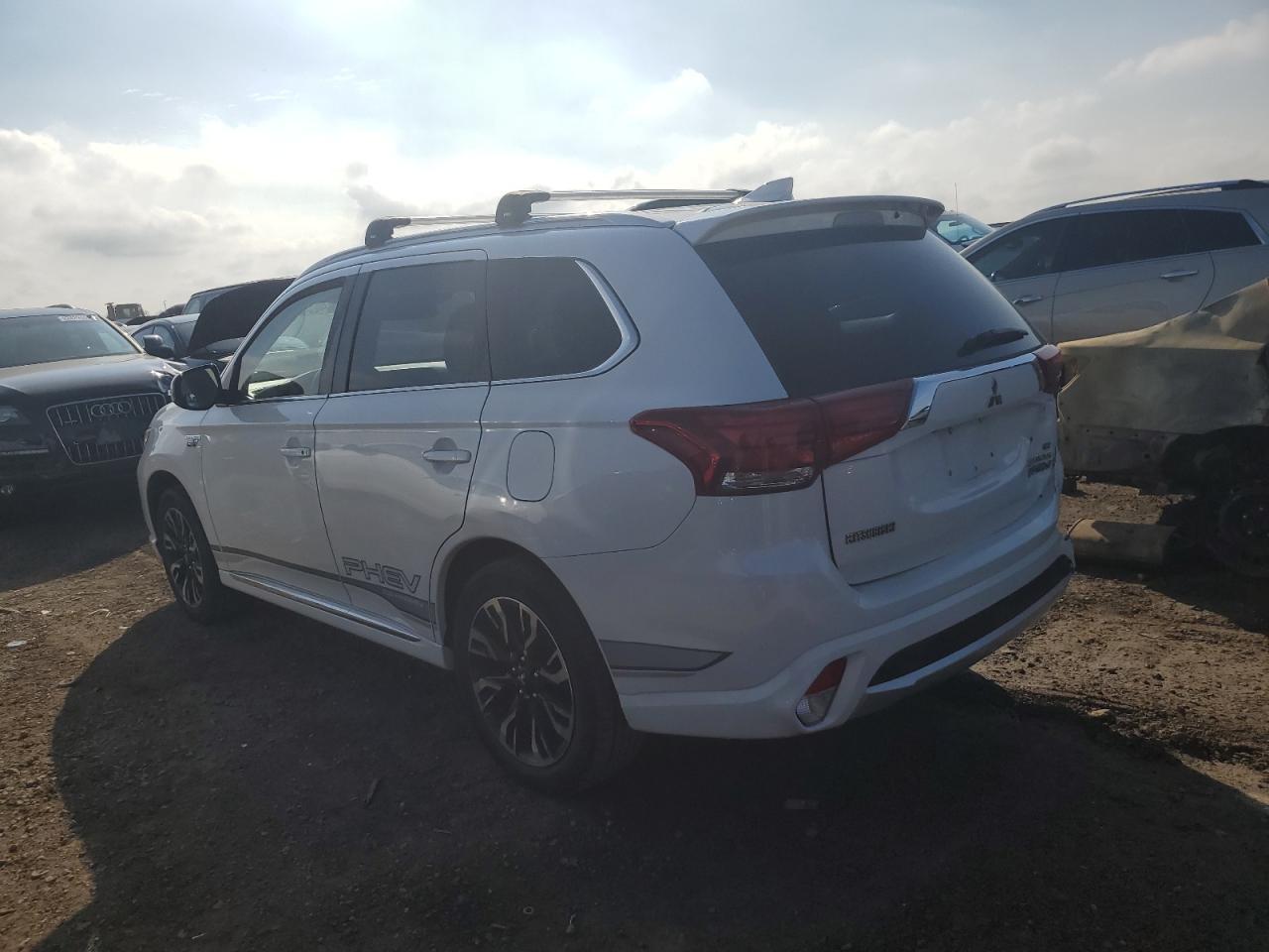 2018 Mitsubishi Outlander Se - Фото 2