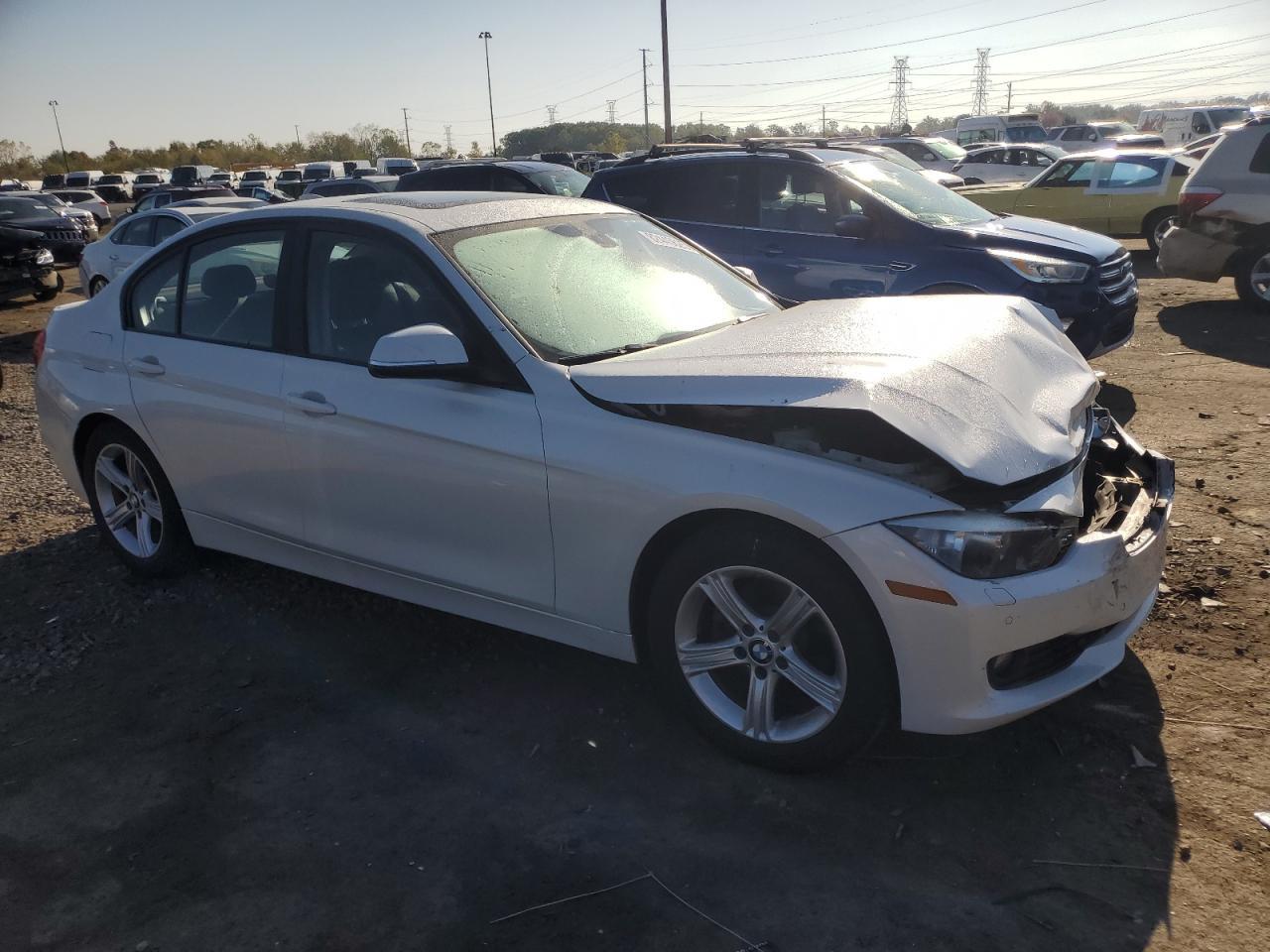 2013 BMW 328 Xi - Image 4