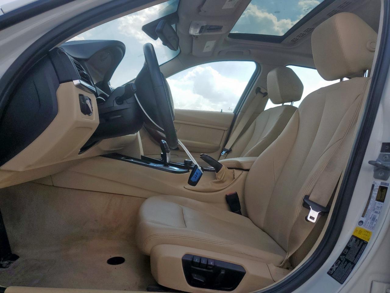 2014 BMW 320 I xDrive - Фото 7