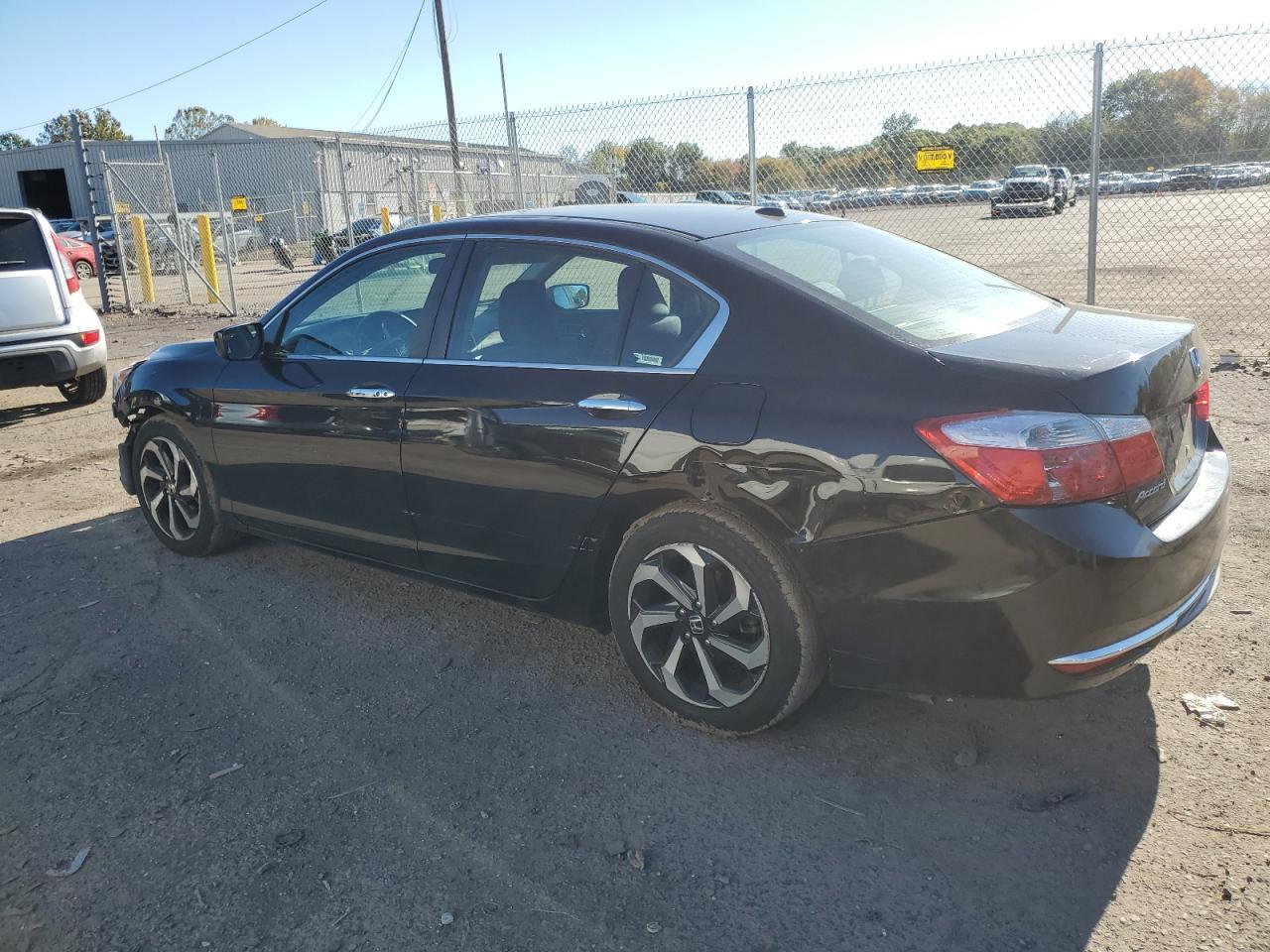 2016 Honda Accord Ex - Image 2