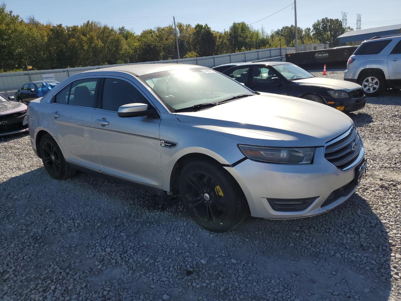 2013 Ford Taurus Sel - Image 4