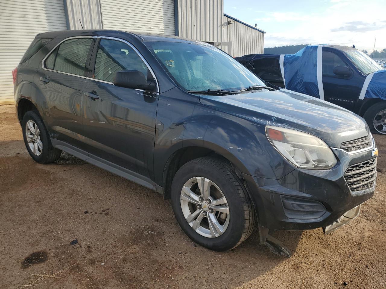 2017 Chevrolet Equinox Ls - Фото 4