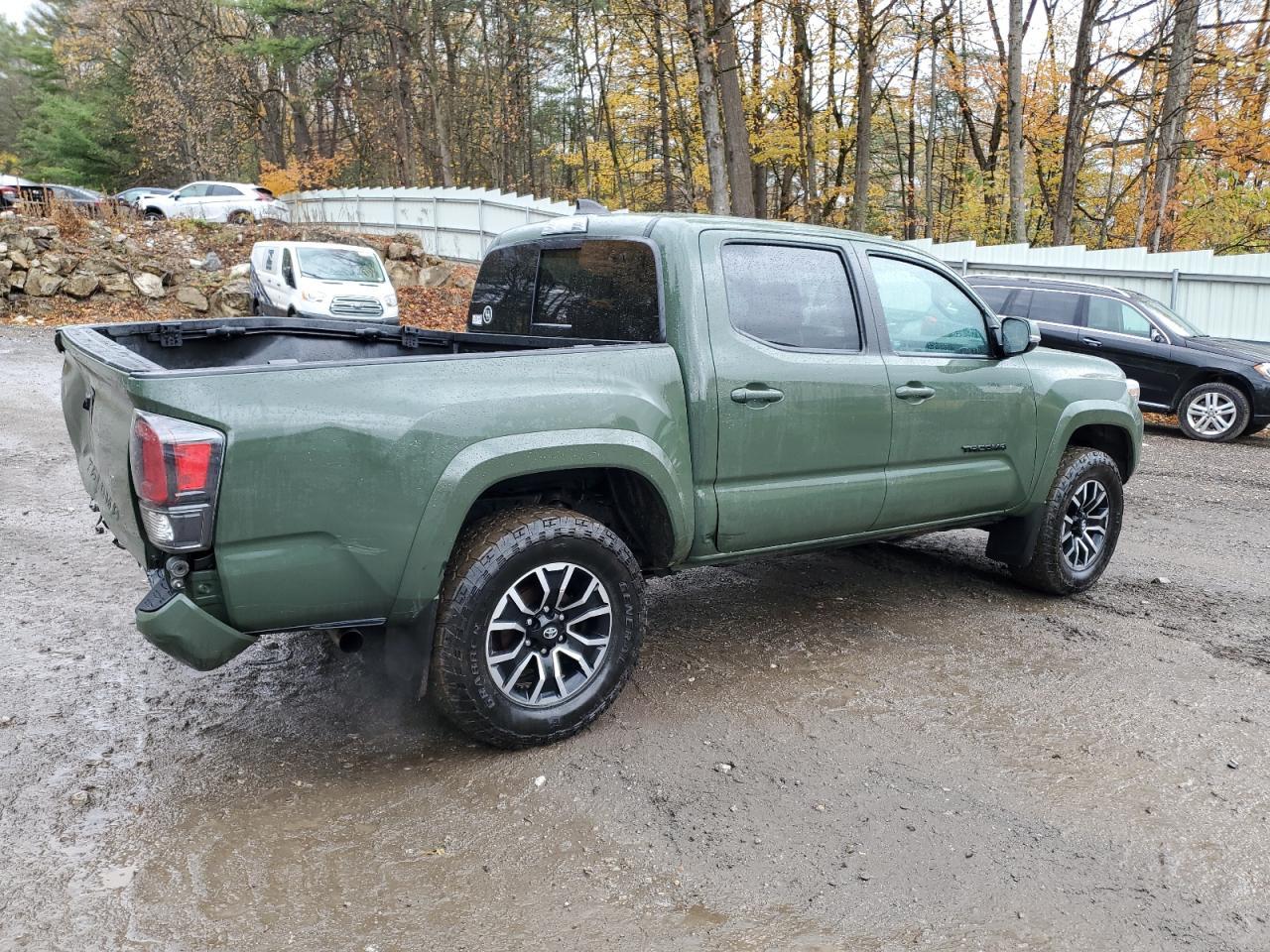 2021 Toyota Tacoma Double Cab - Image 3