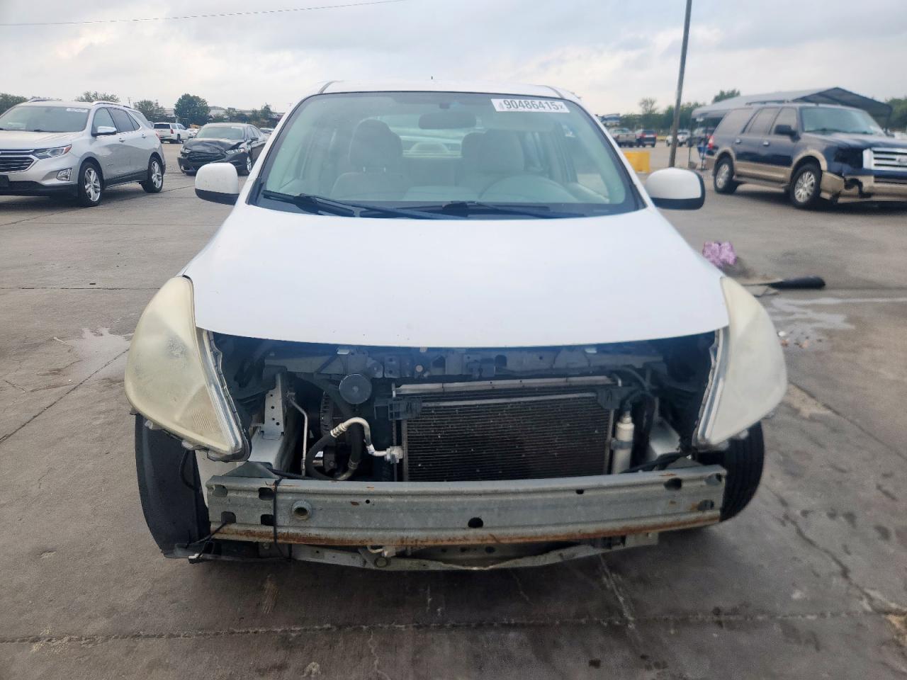 2012 Nissan Versa S - Фото 5