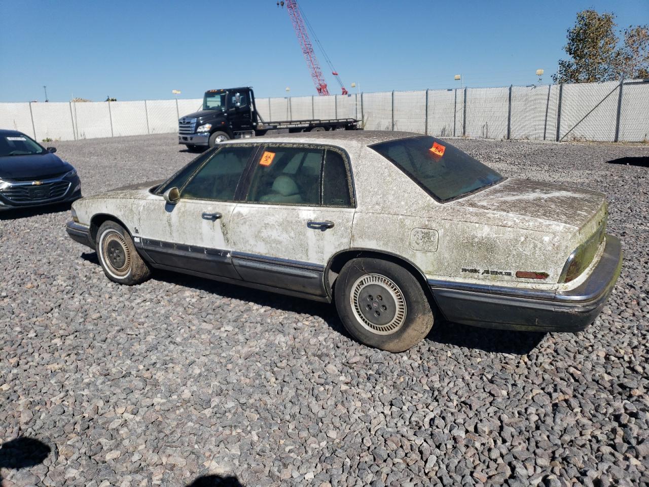 1993 Buick Park Avenue Ultra - Фото 2