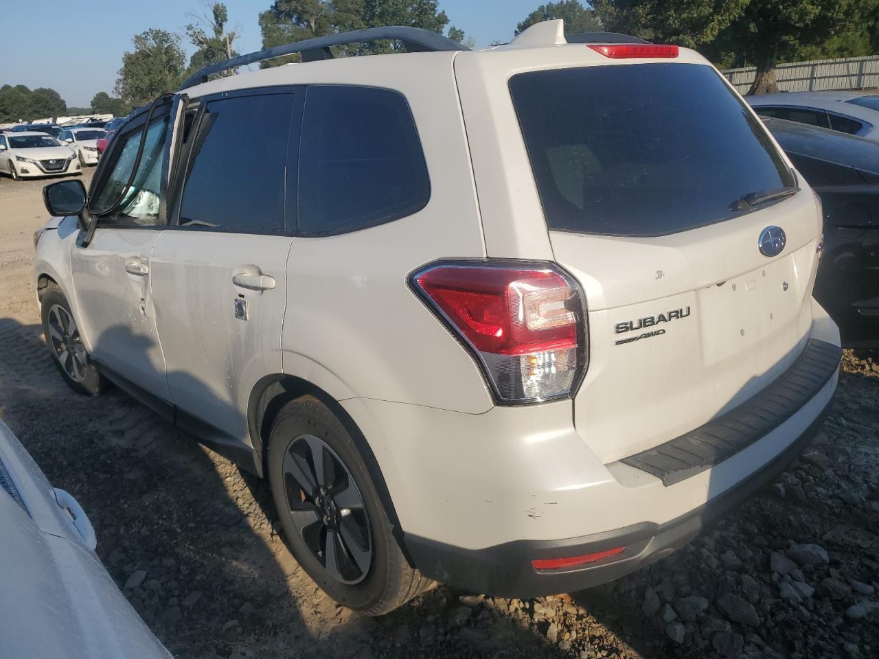 2017 Subaru Forester 2.5I - Фото 2