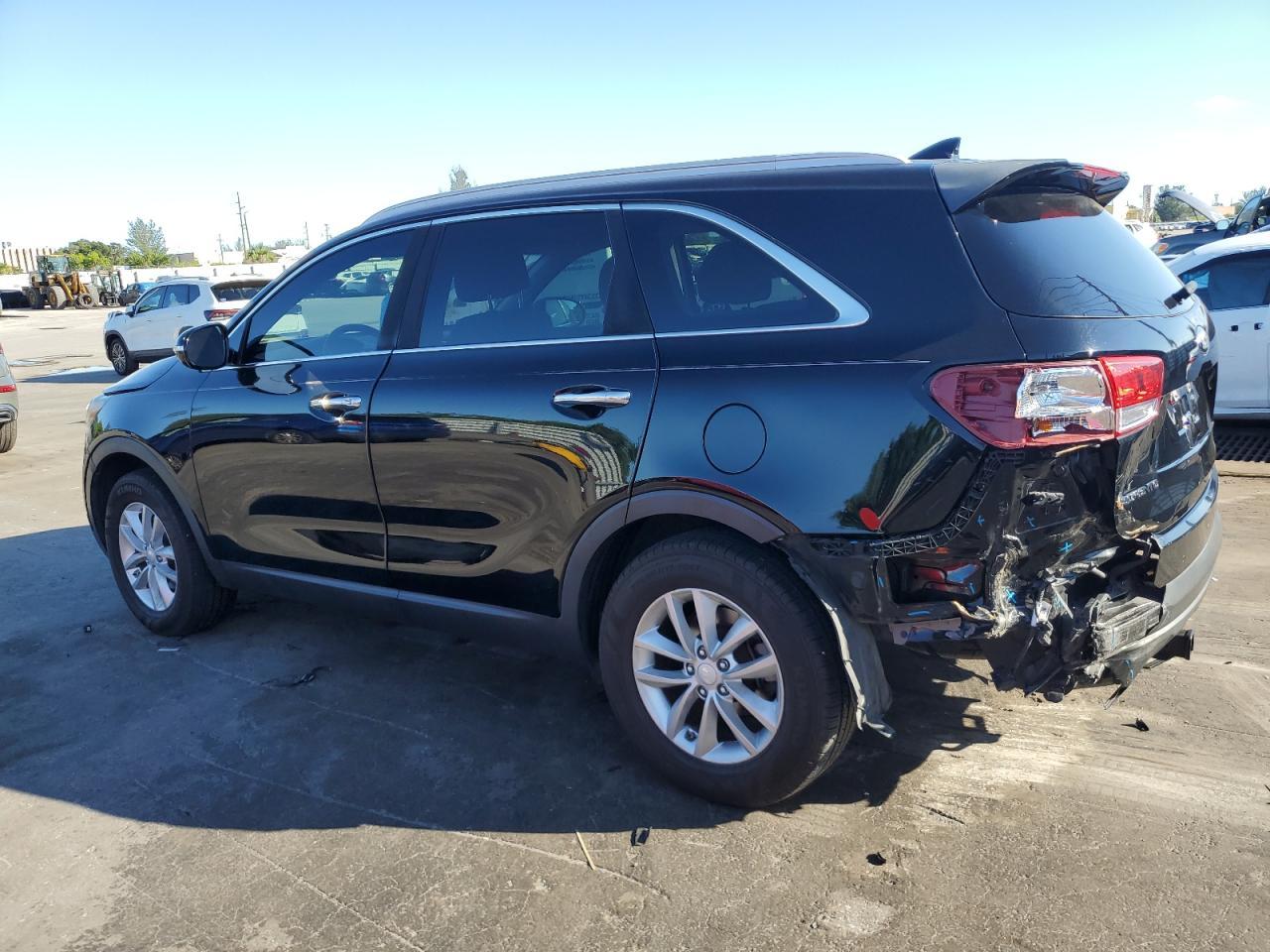 2017 Kia Sorento Lx - Фото 2
