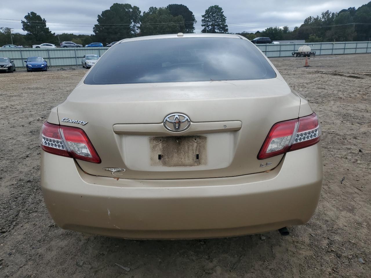 2010 Toyota Camry - Image 6