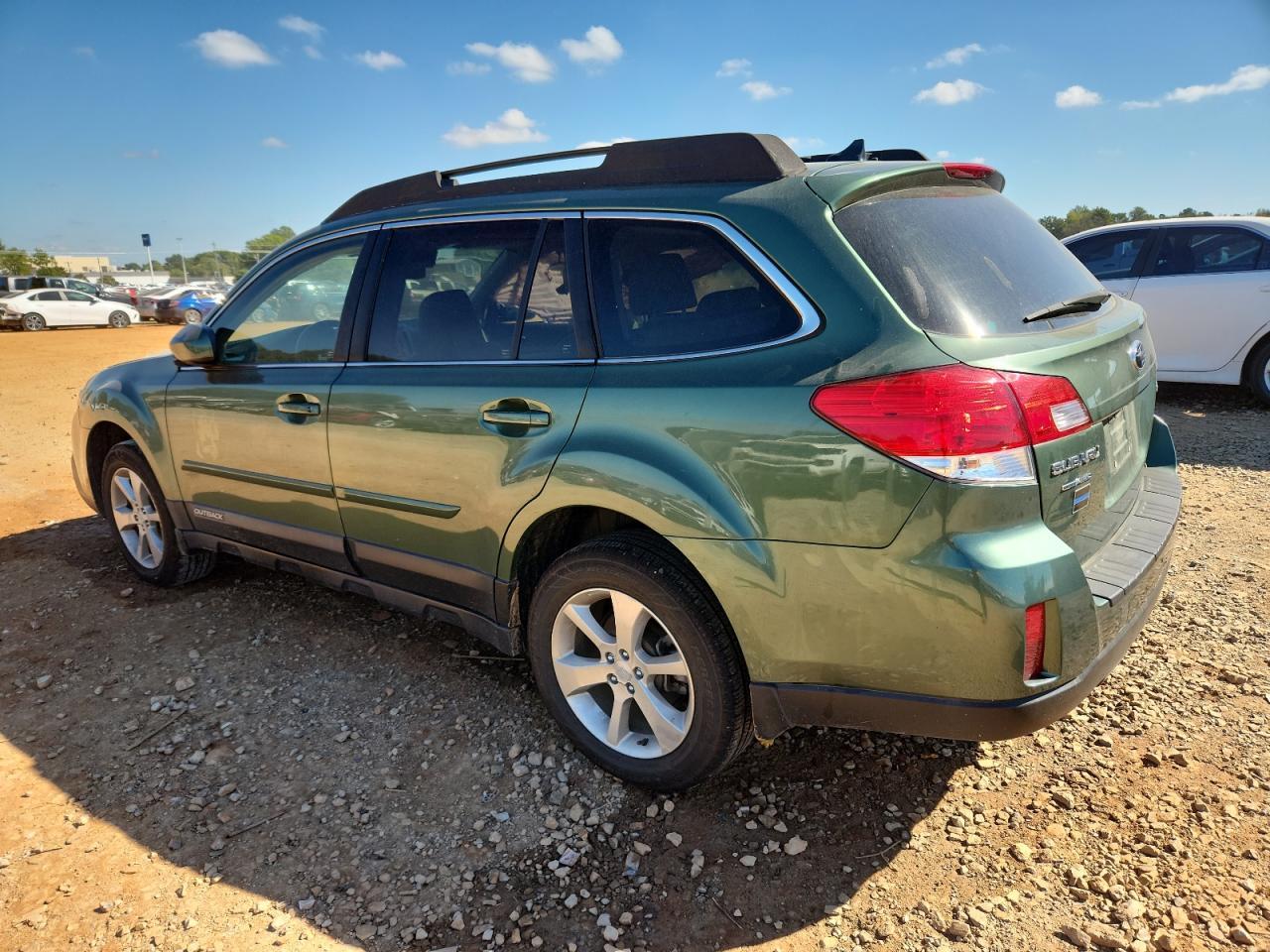 2013 Subaru Outback 2.5I Limited - Image 2