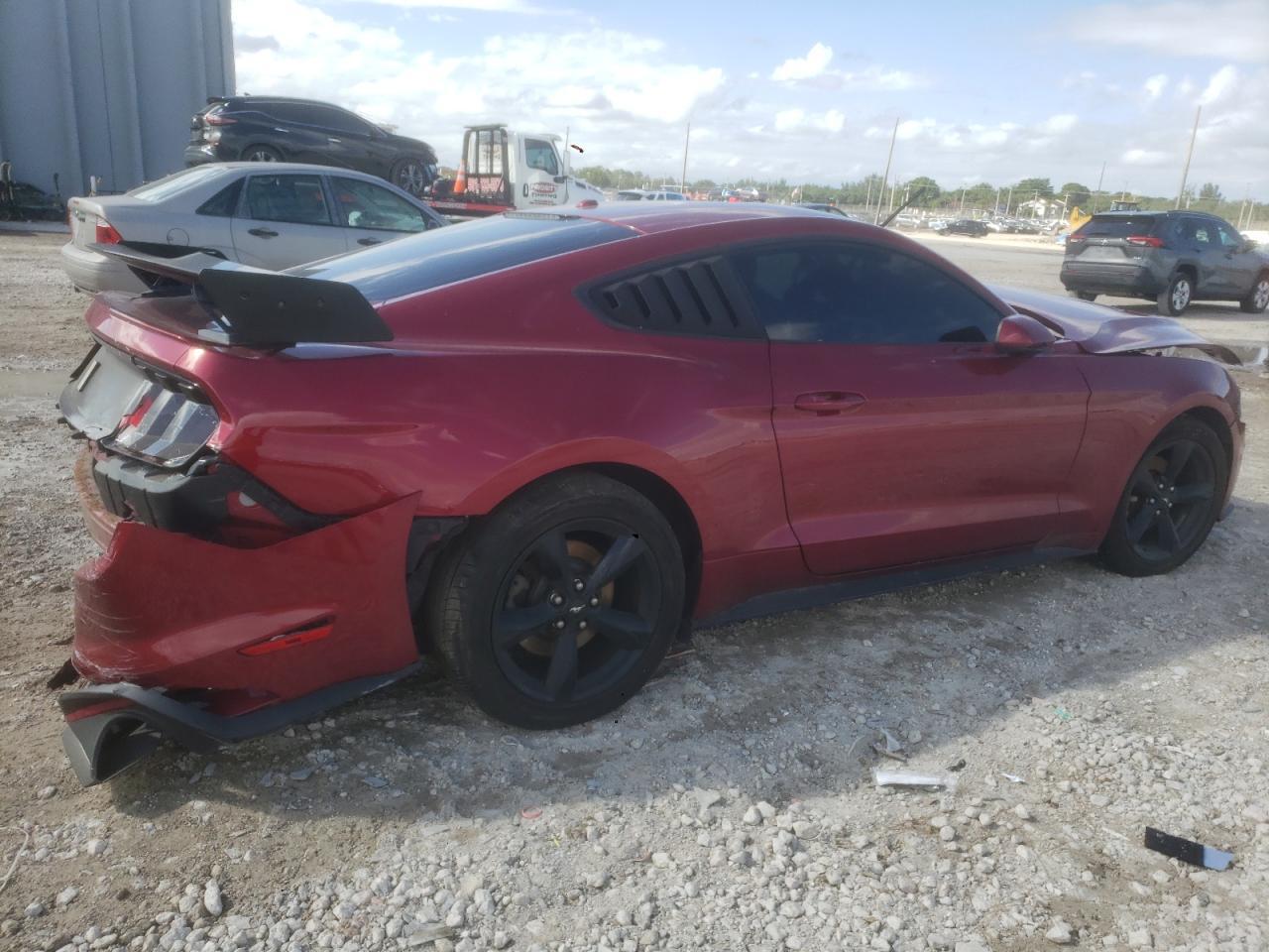 2018 Ford Mustang - Image 3