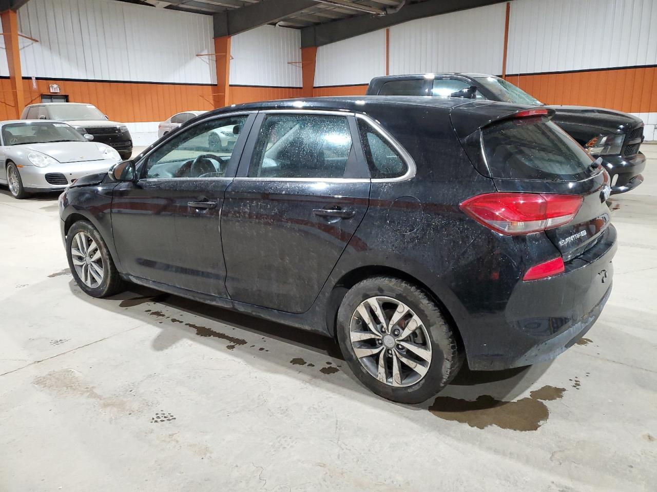 2019 Hyundai Elantra Gt - Фото 2