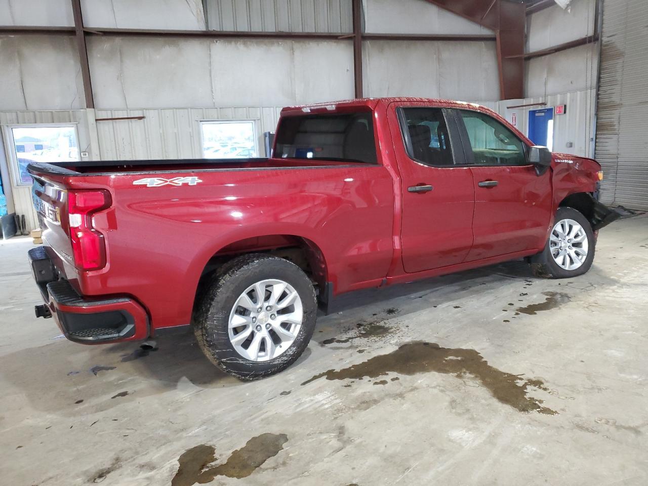 2020 Chevrolet Silverado K1500 Custom - Image 3
