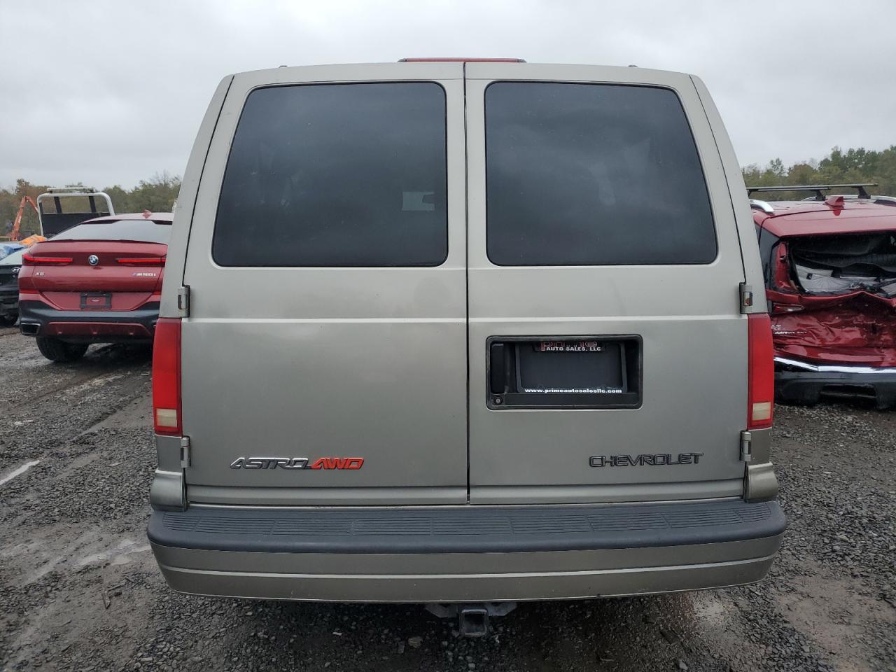2004 Chevrolet Astro - Фото 6