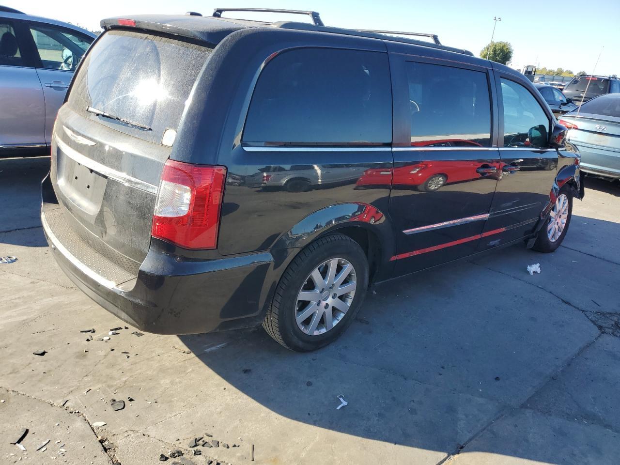 2014 Chrysler Town & Country Touring - Фото 3