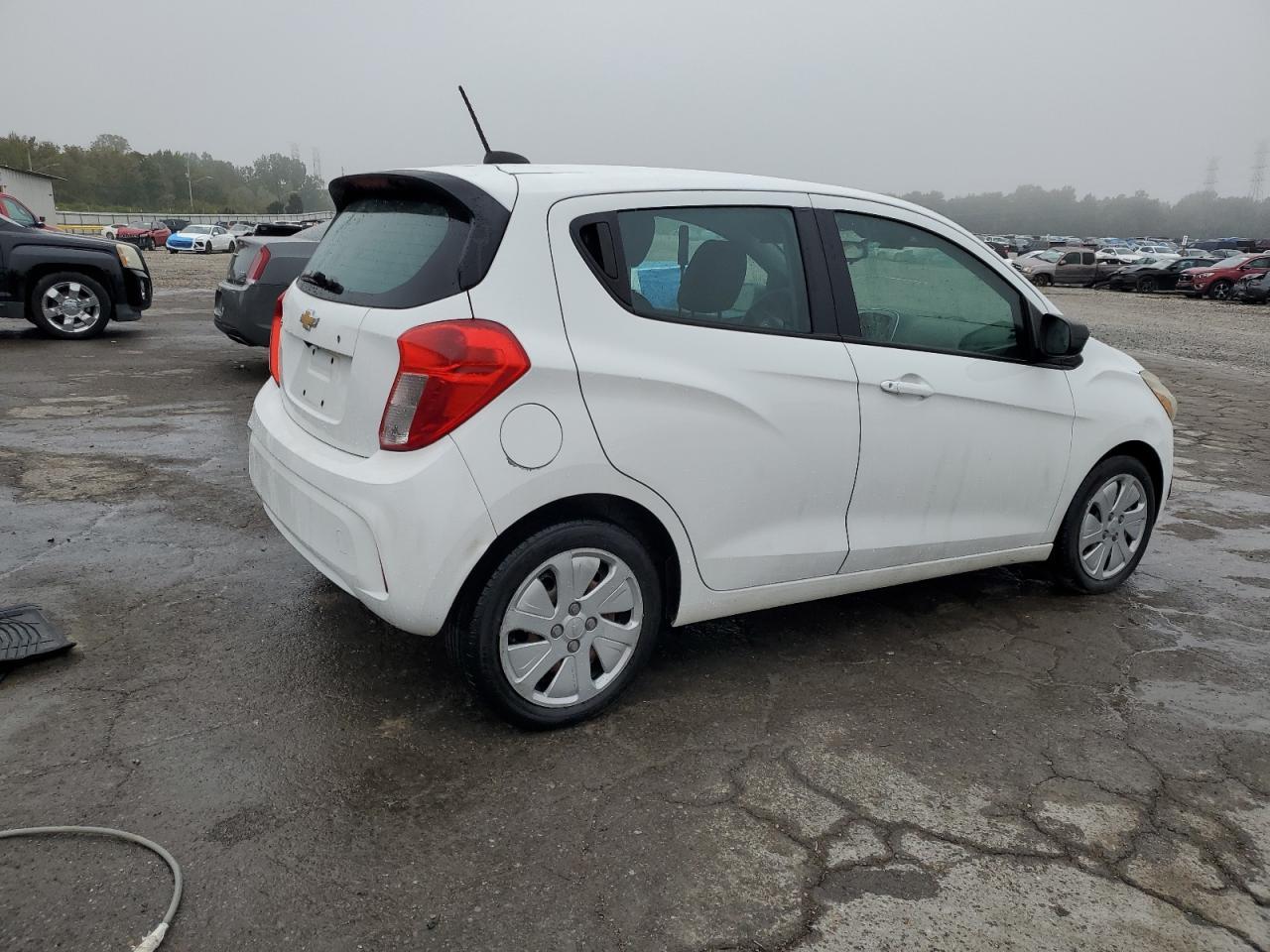 2017 Chevrolet Spark Ls - Image 3
