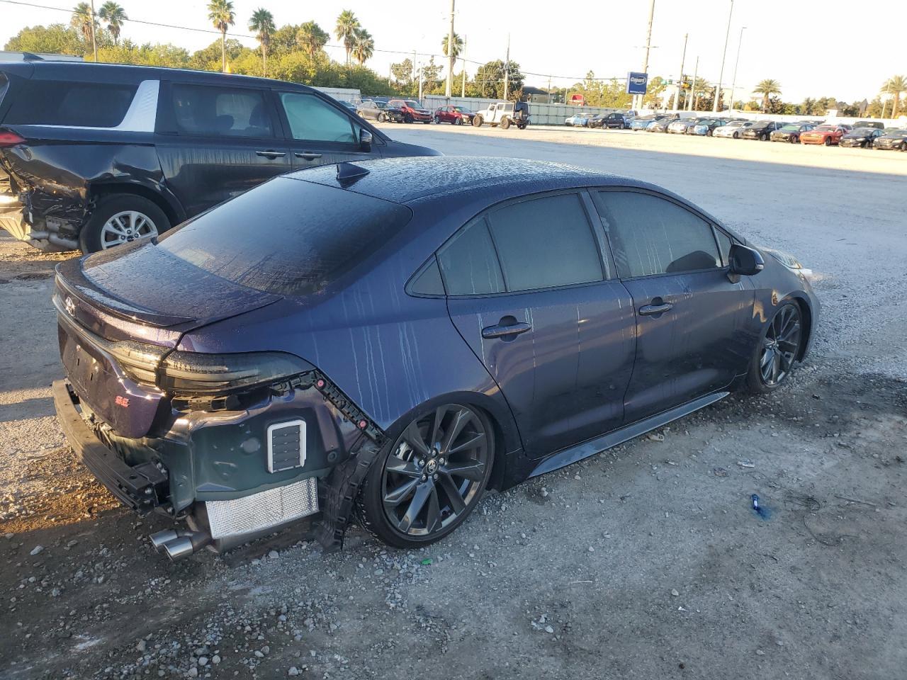 2024 Toyota Corolla Se - Фото 3