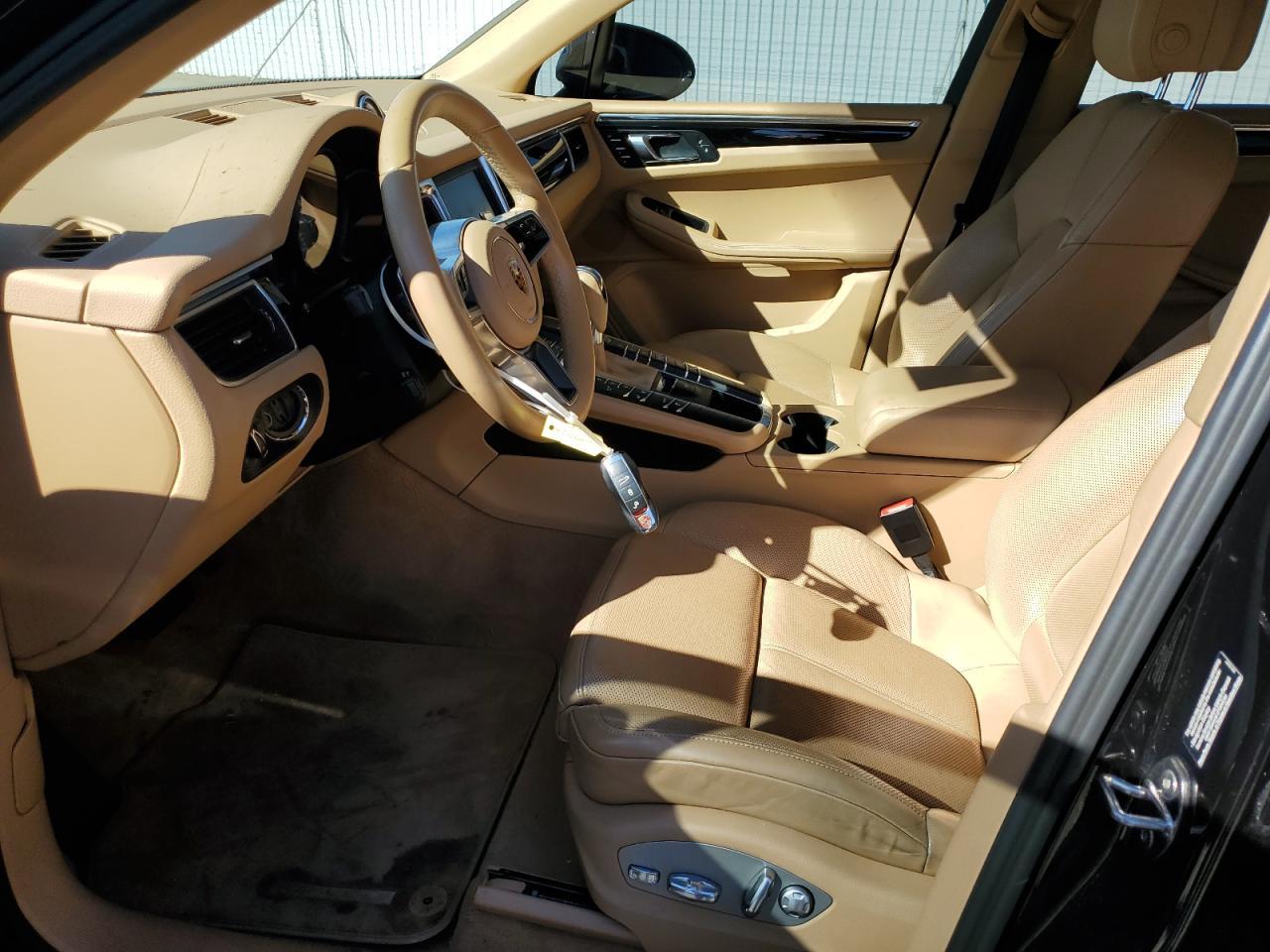 2016 Porsche Macan S - Image 7