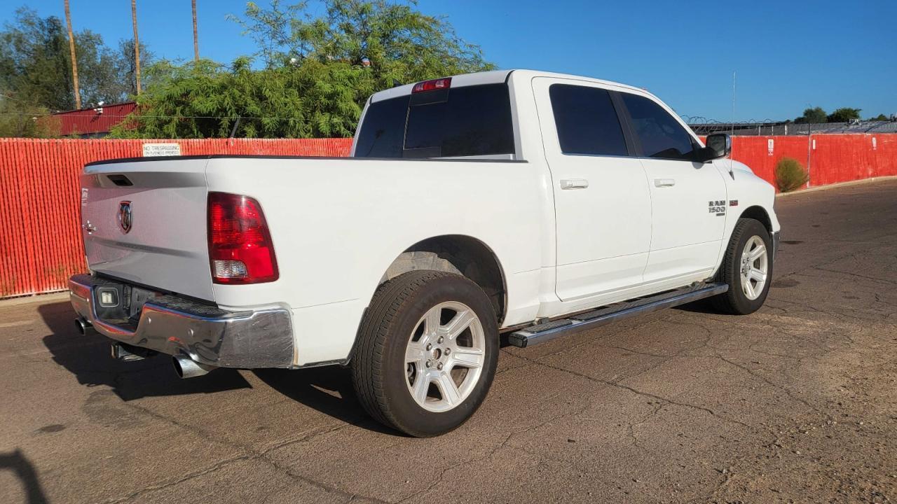2019 Ram 1500 Classic Slt - Image 4