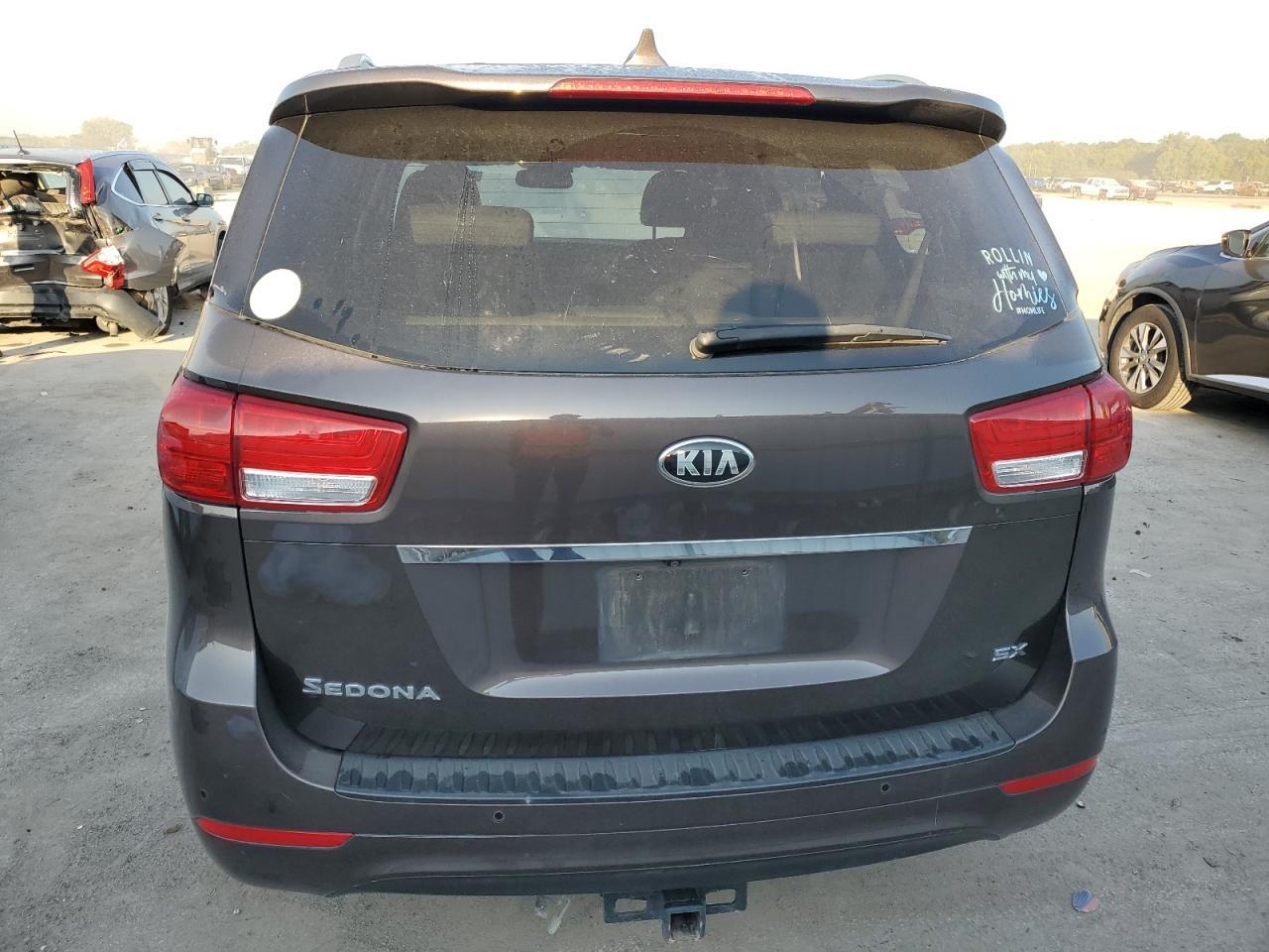 2016 Kia Sedona Ex - Фото 6