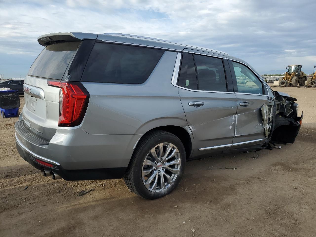 2024 GMC Yukon Denali - Image 3