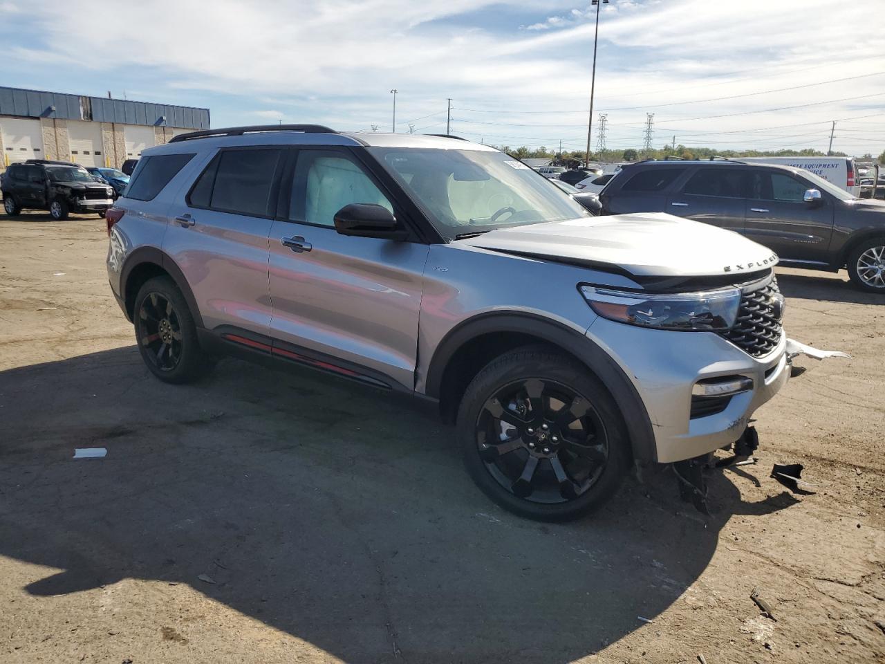 2023 Ford Explorer St-Line - Image 4