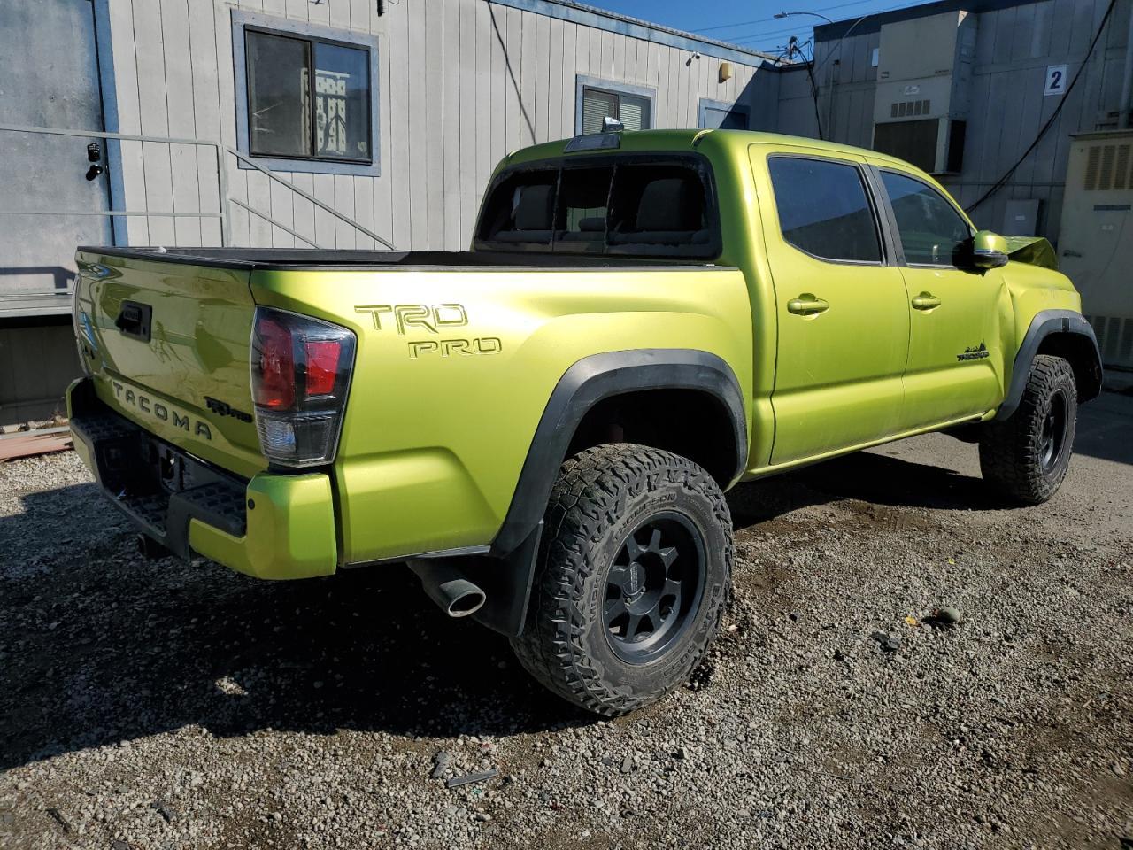2022 Toyota Tacoma Double Cab - Image 3