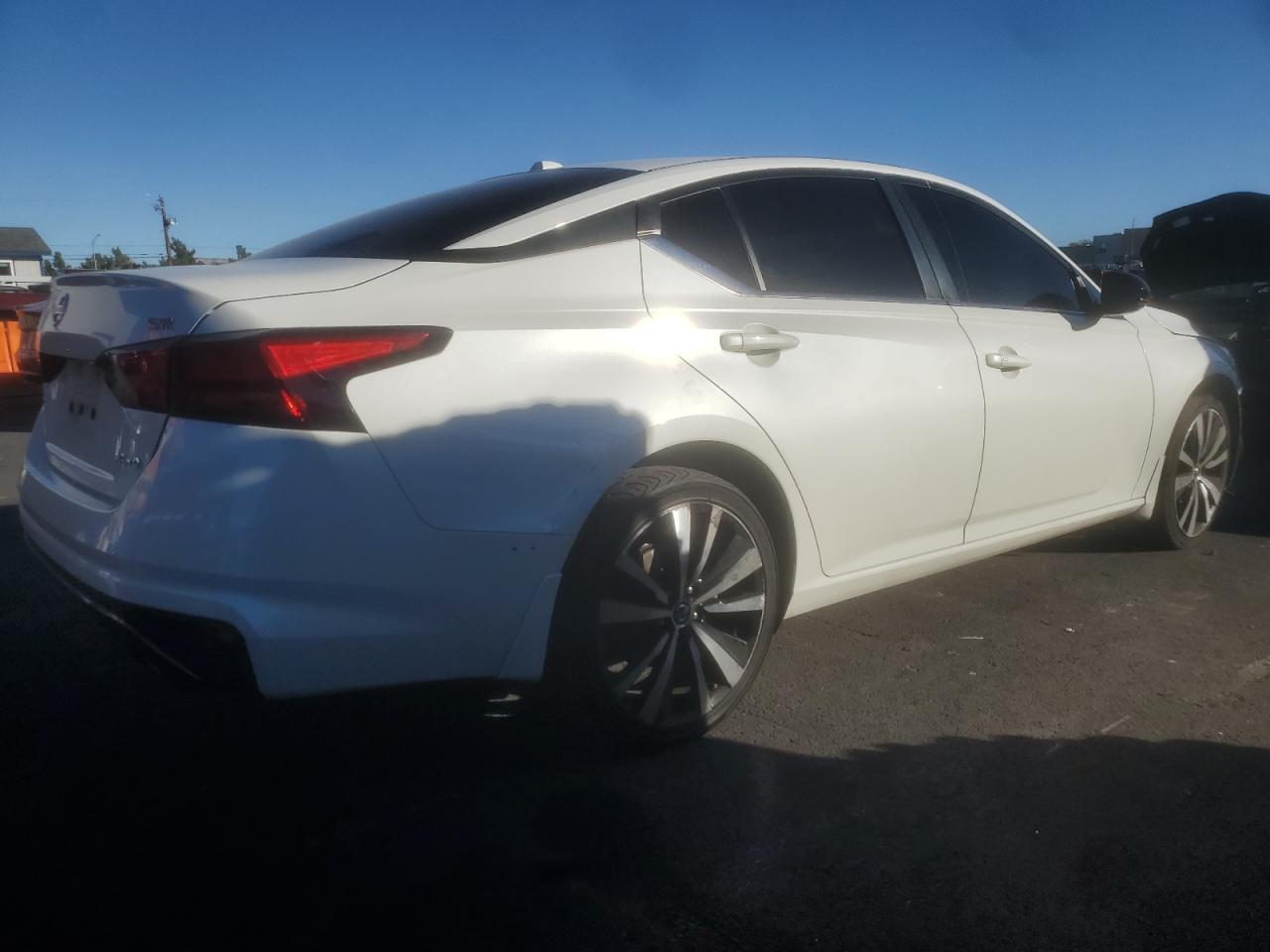 2019 Nissan Altima Sr - Image 3