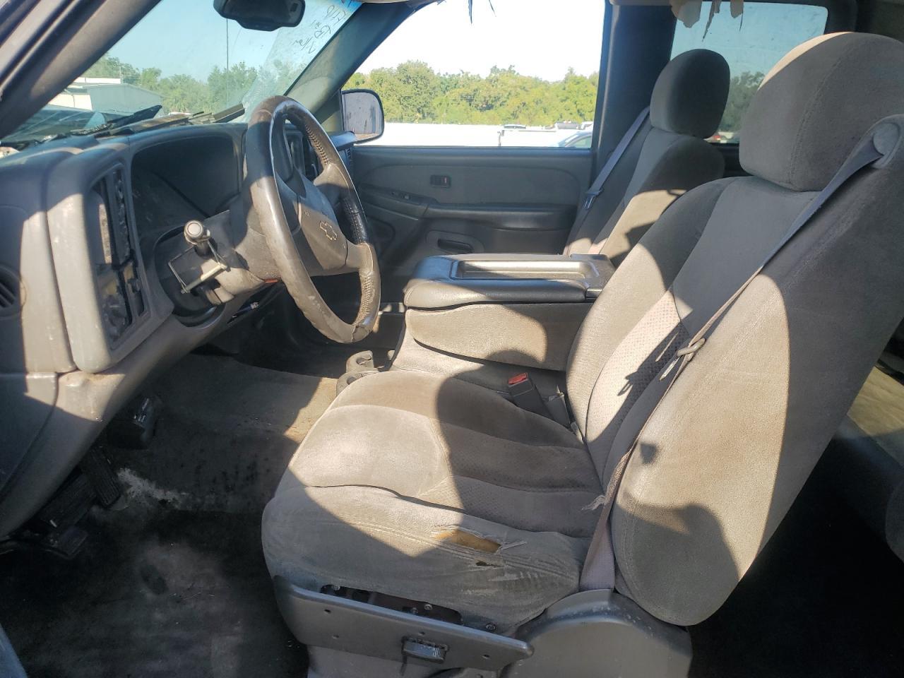2003 Chevrolet Silverado K2500 - Image 7