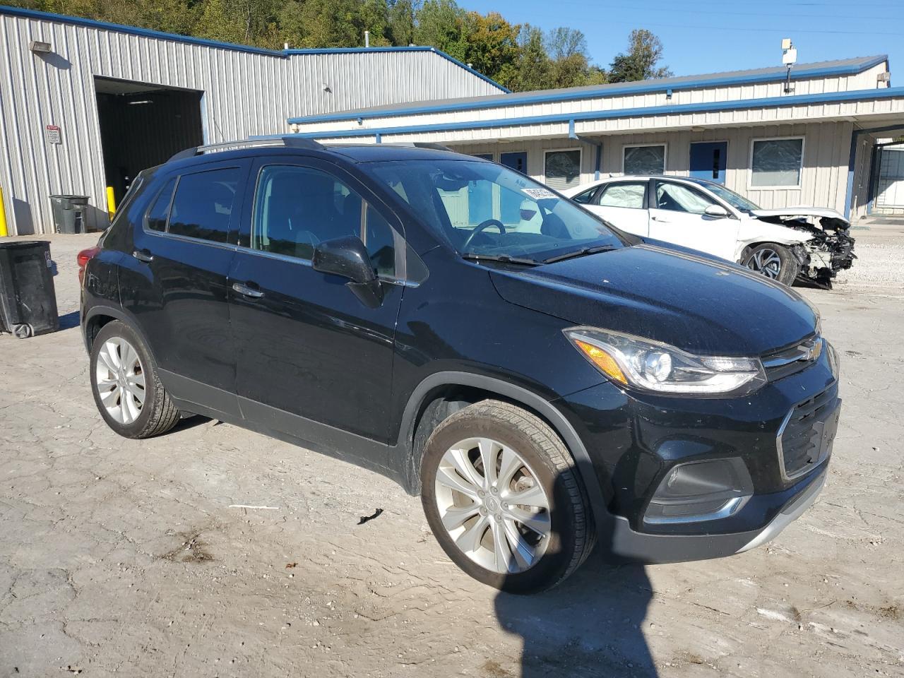 2018 Chevrolet Trax Premier - Image 4