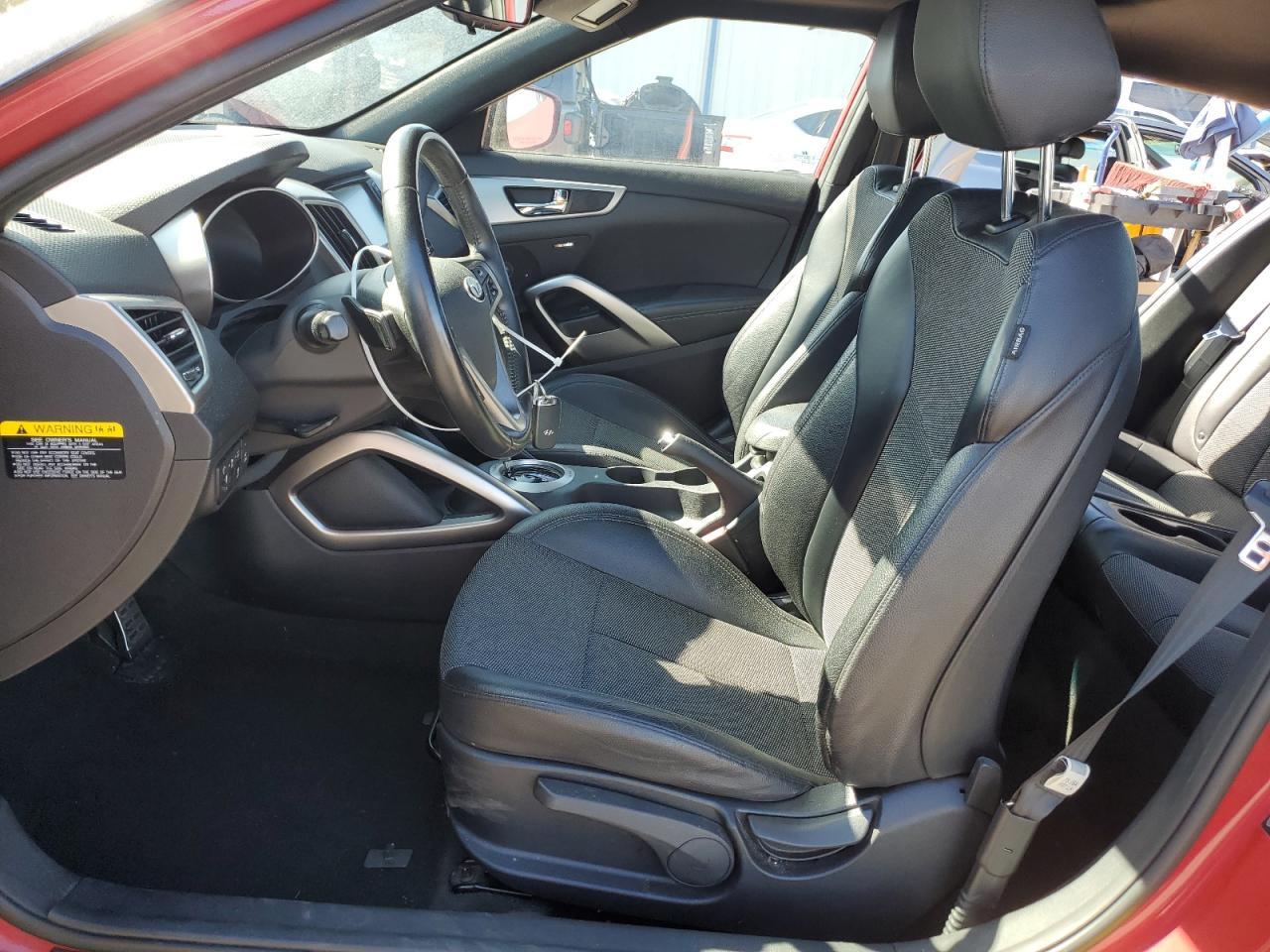 2016 Hyundai Veloster - Фото 7