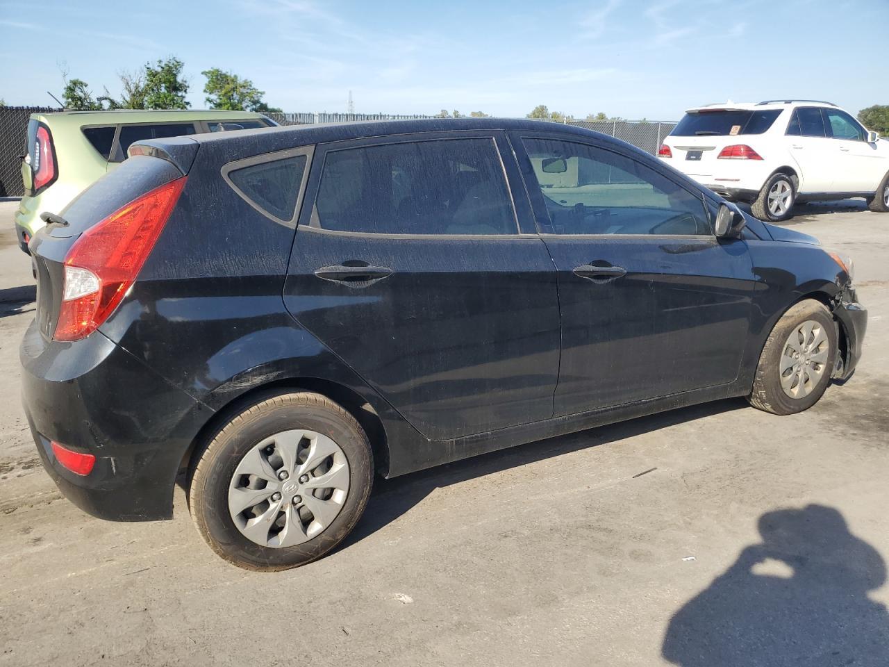 2016 Hyundai Accent Se - Фото 3