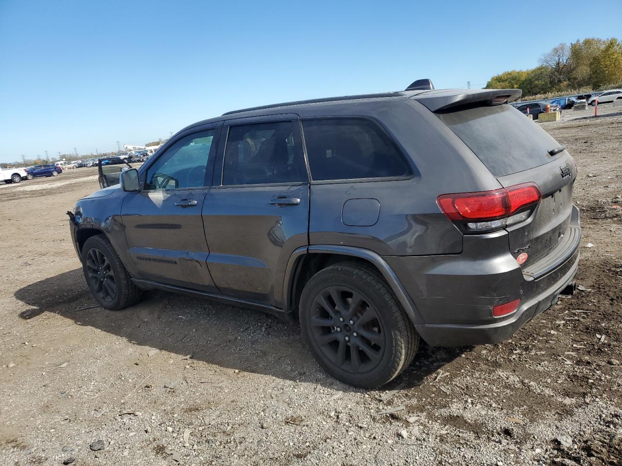 2017 Jeep Grand Cherokee Laredo - Фото 2