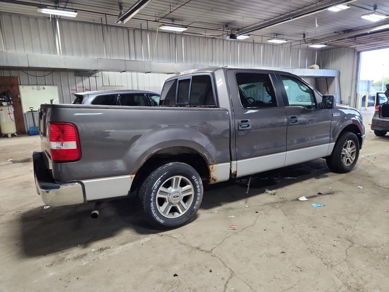 2006 Ford F150 Supercrew - Image 3