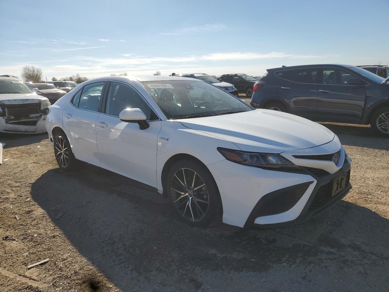 2021 Toyota Camry Se - Фото 4
