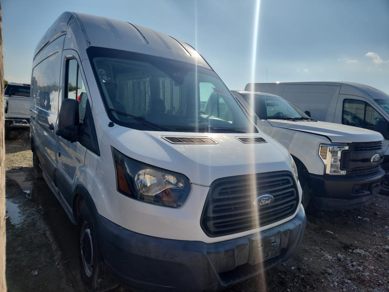 2017 Ford Transit T-250 Delivery Van - Фото 4
